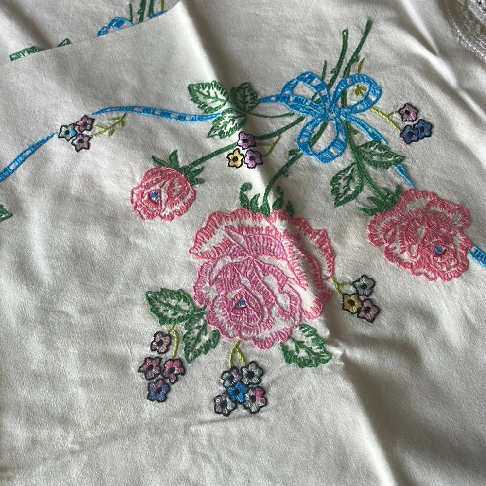 Handmade Floral Embroidered Set of 2 Pillow Shams